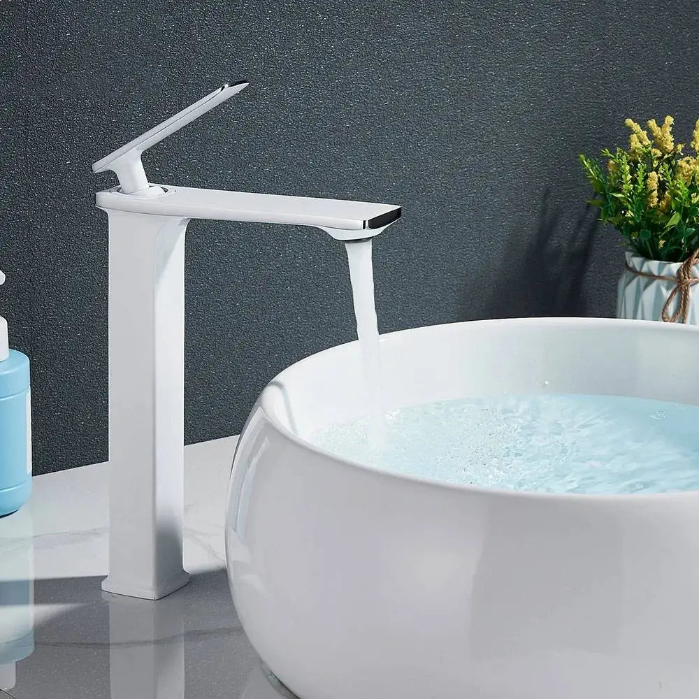 Robinet-Salle-De-Bain-Blanc