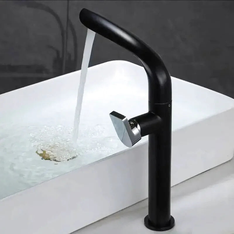 Robinet-Salle-De-Bain-Noir